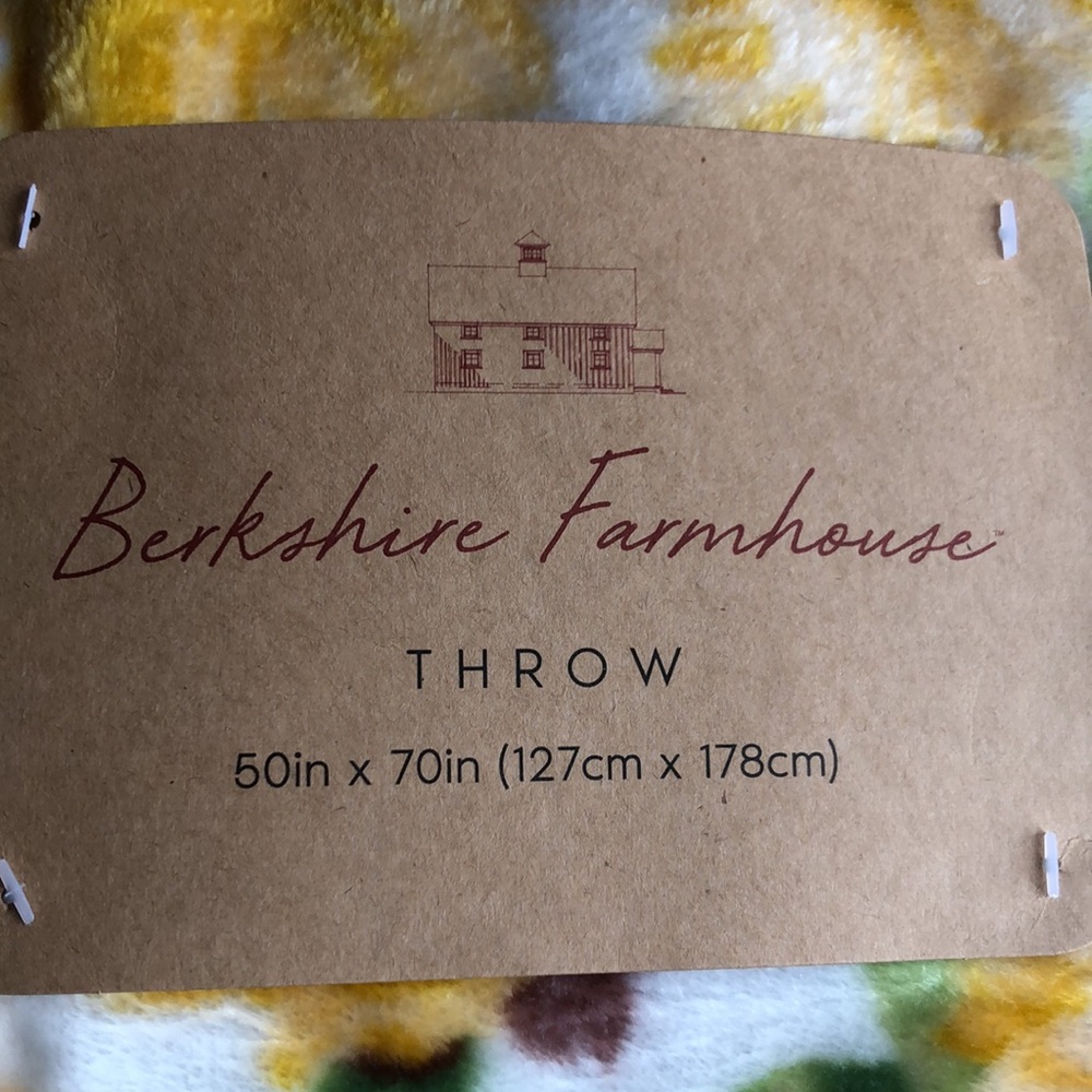 🆕Berkshire Sunflower Throw - Picture 9 of 13